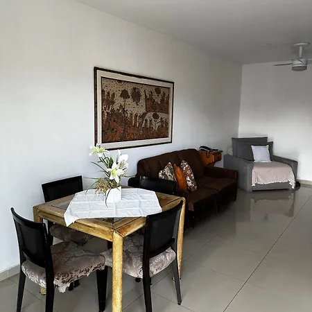 PRAIA 200m,PISCINA ,varanda com vista!-3